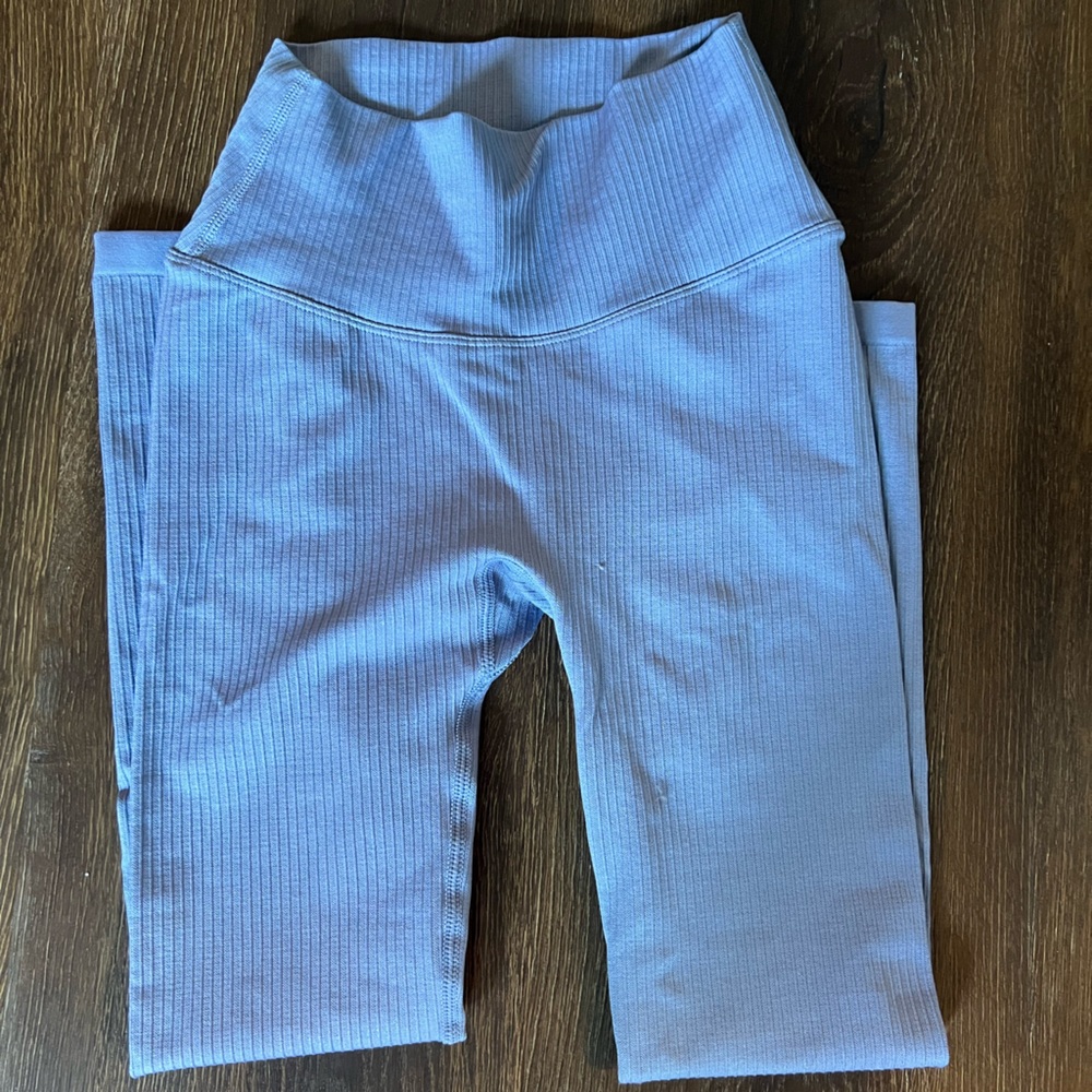 Balance Athletica (now vitality) blue leggings in size small